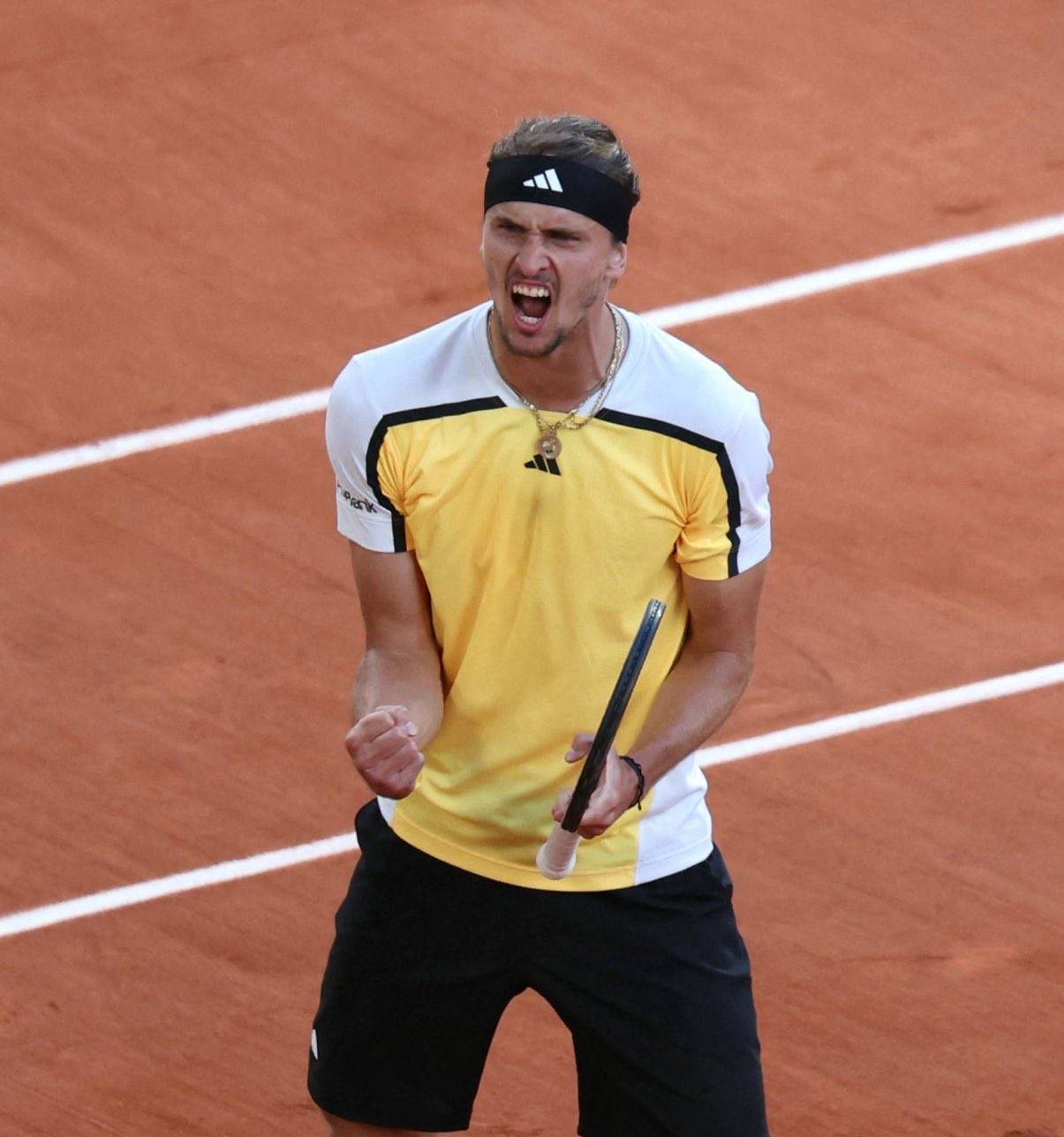 包含日本网球队强势德国网球队，兹维列夫惊艳世界的词条