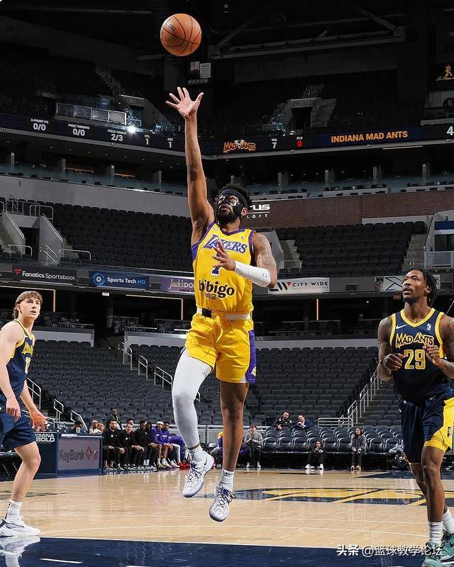 巴西男篮完胜奇才，西蒙斯送出助攻