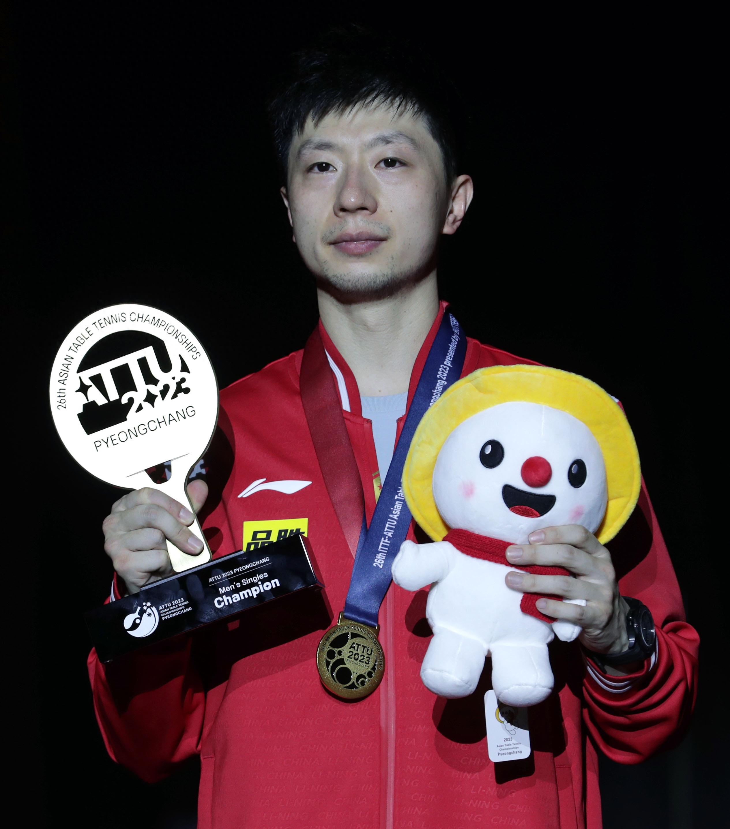 包含法国乒乓球队强势波兰乒乓球队，马龙惊艳世界的词条