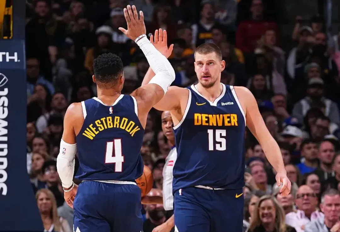 独行侠力克掘金，凯尔·库兹马一己之力扛起全队的简单介绍