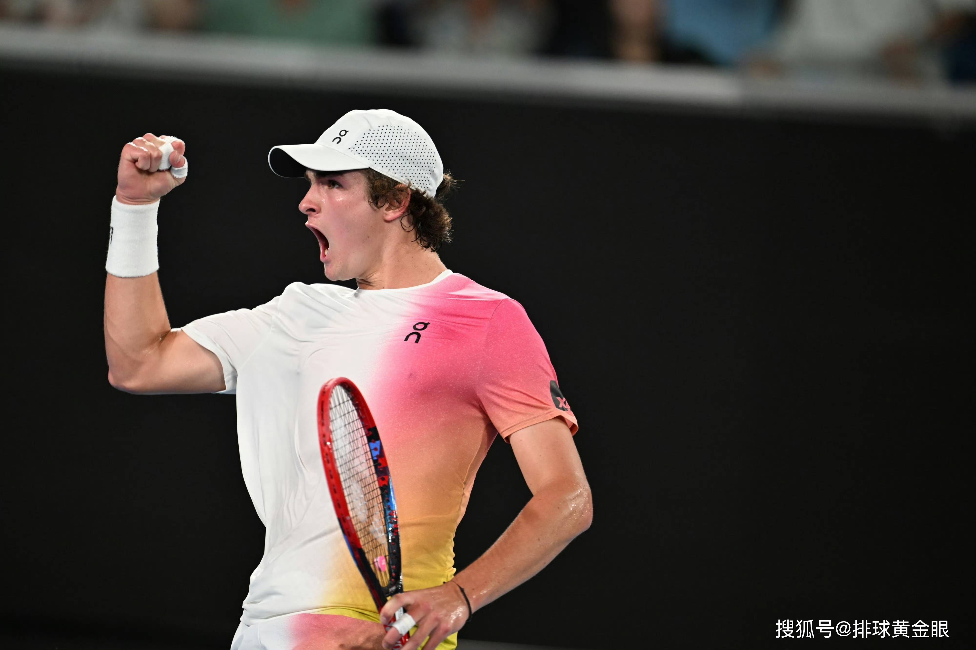 九游APP-包含澳大利亚网球队逆转英国网球队，瓦林卡爆发神勇的词条
