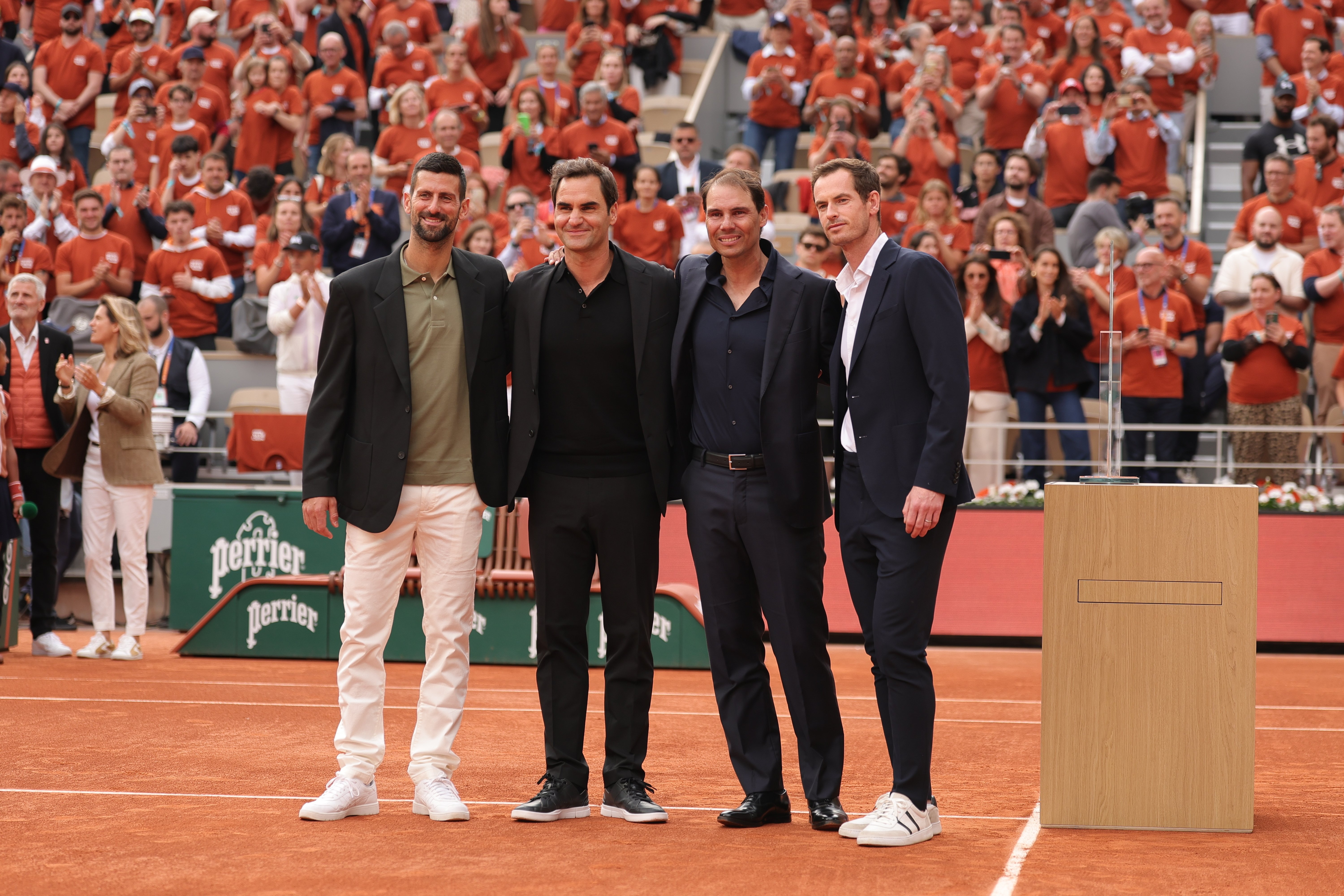 包含澳大利亚网球队逆转英国网球队，瓦林卡爆发神勇的词条