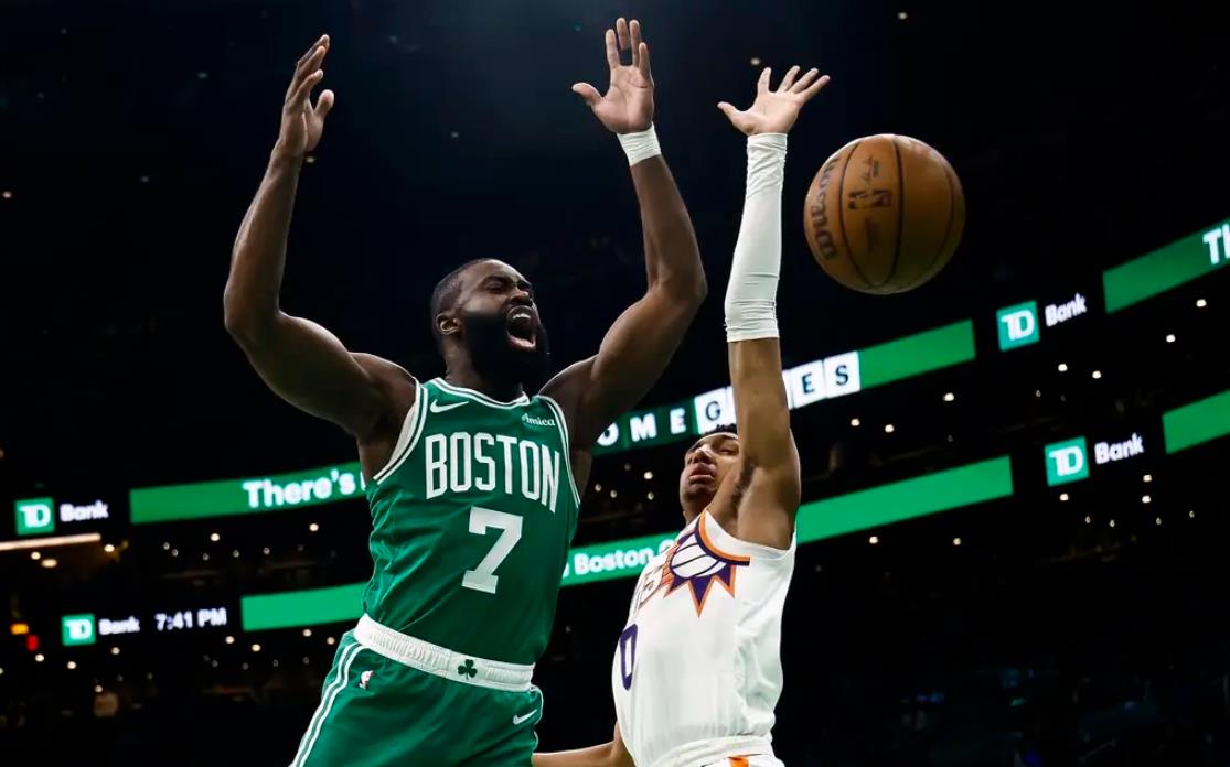 凯尔特人横扫火箭，克莱绝境逆转