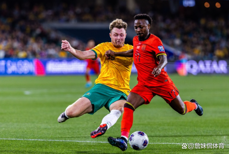 澳大利亚球员在世界杯预选赛中全力以赴