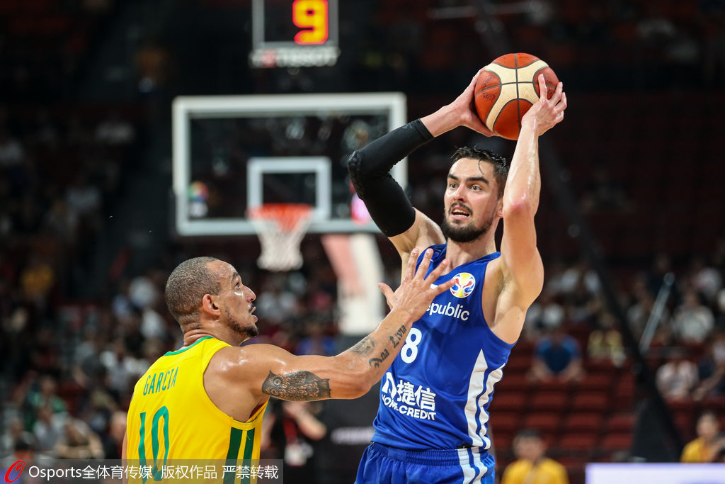 捷克国际队在国内取得大胜，开局不利渐见起色的简单介绍