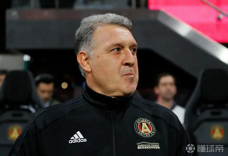 亚特兰大主教练点赞后卫表现,称赞团队合作的简单介绍 亚特兰大主教练点赞后卫表现,称赞团队合作的简单介绍