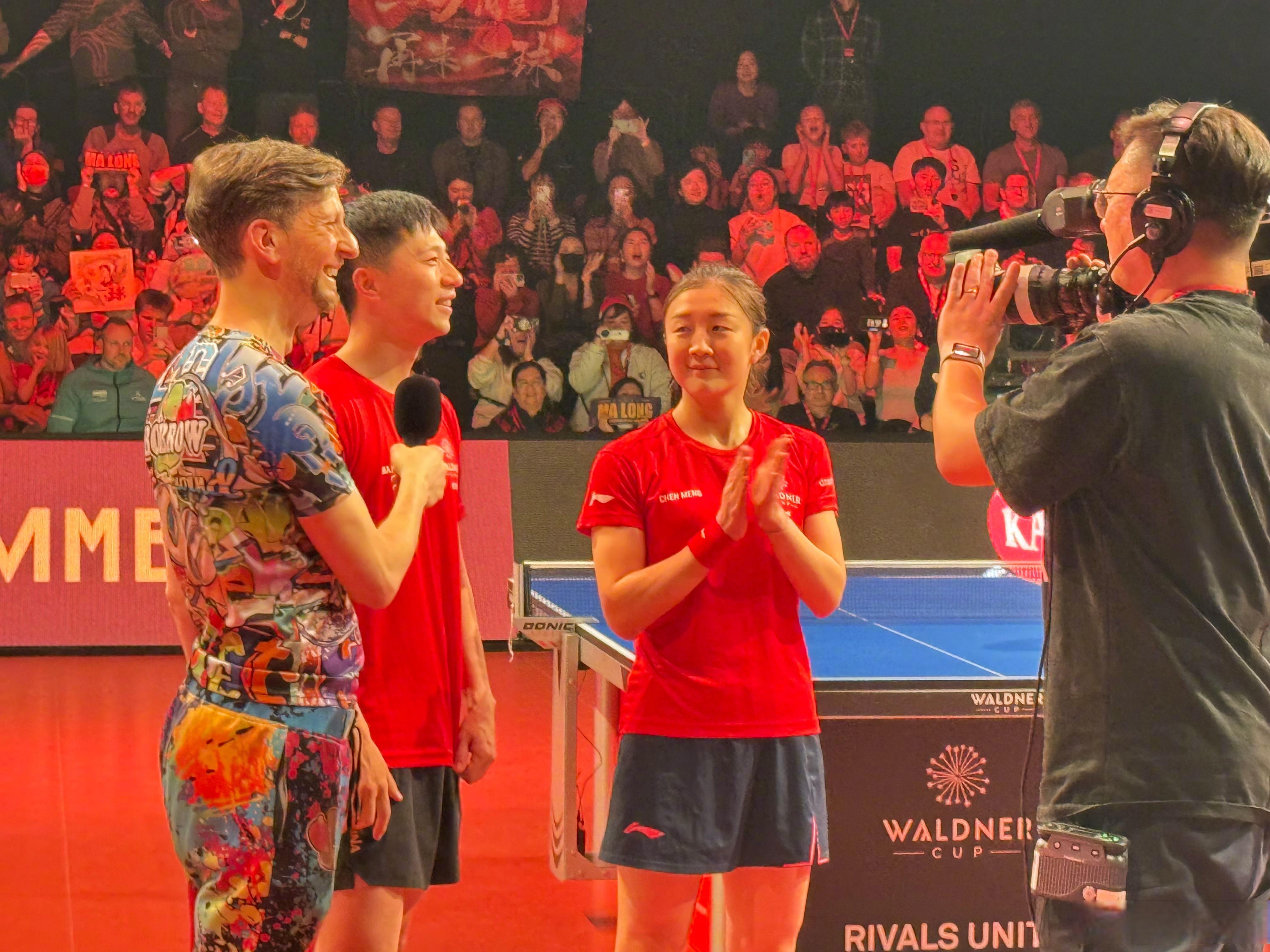 包含英格兰队逆转葡萄牙队,马龙惊艳四座的词条 包含英格兰队逆转葡萄牙队,马龙惊艳四座的词条