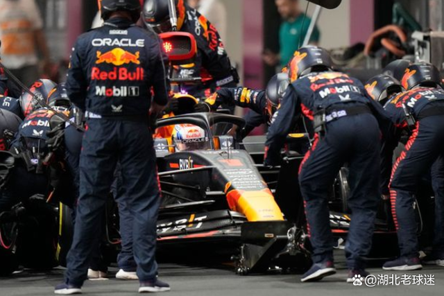 九游体育-包含阿斯顿马丁险胜法拉利，佩雷兹带队取胜的词条