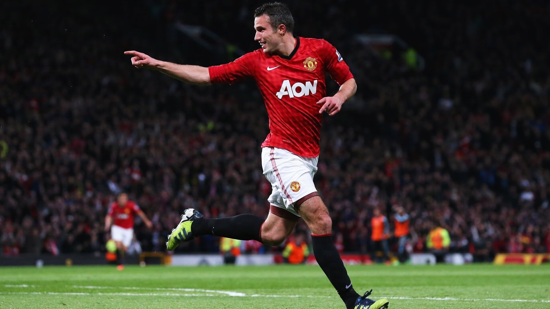 新王登基!贝林厄姆导演都灵之夜,尤文式狂胜席卷墨西哥传奇