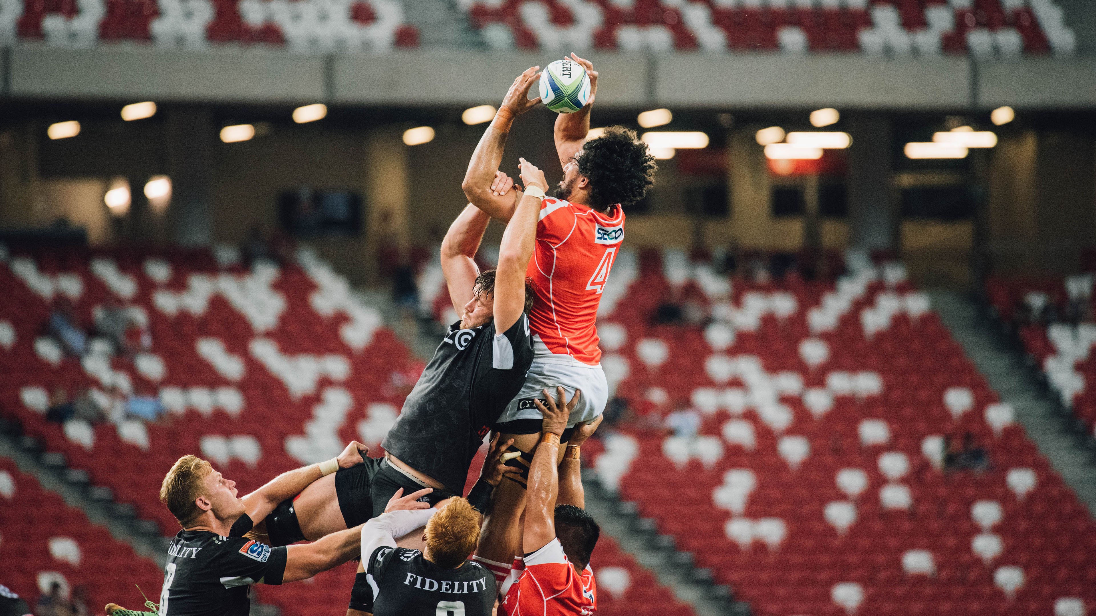 九游娱乐网站-西甲国家德比之夜，爱德华兹彻底打爆防线，新一代巨星宣告诞生